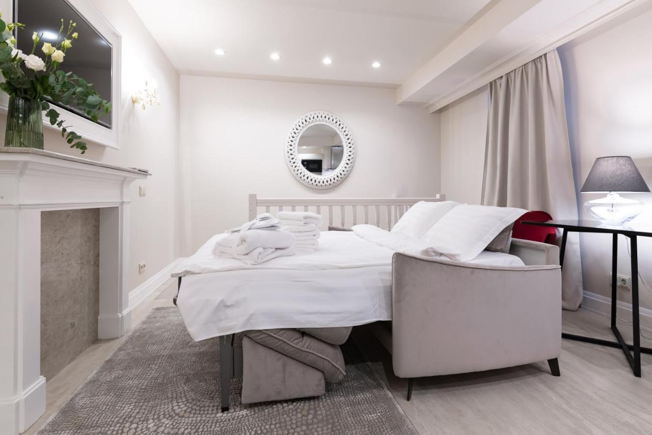 Hotel Meltzer Apartments Tallinn Extérieur photo